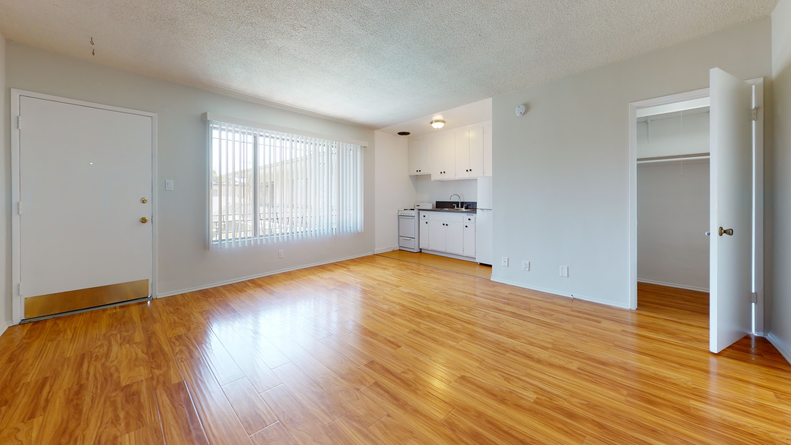 1311 Venice Boulevard - 15