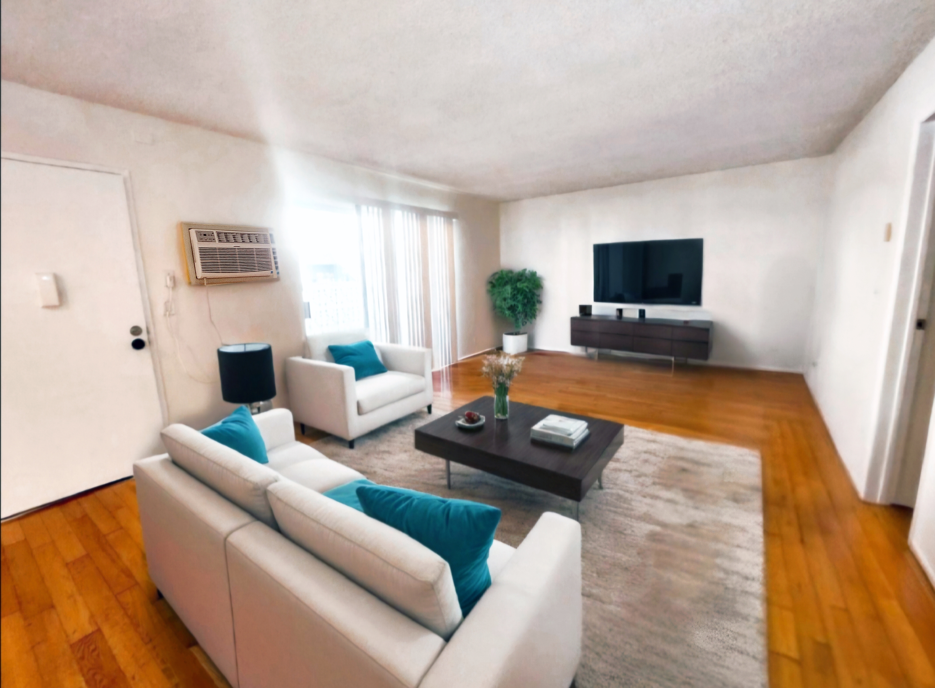 425 North Hobart Blvd. - 103