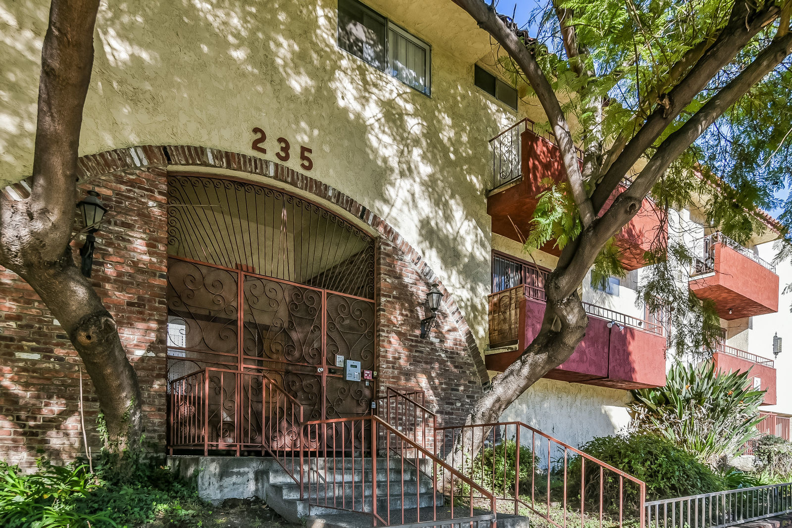 235 South Rampart Boulevard - 103