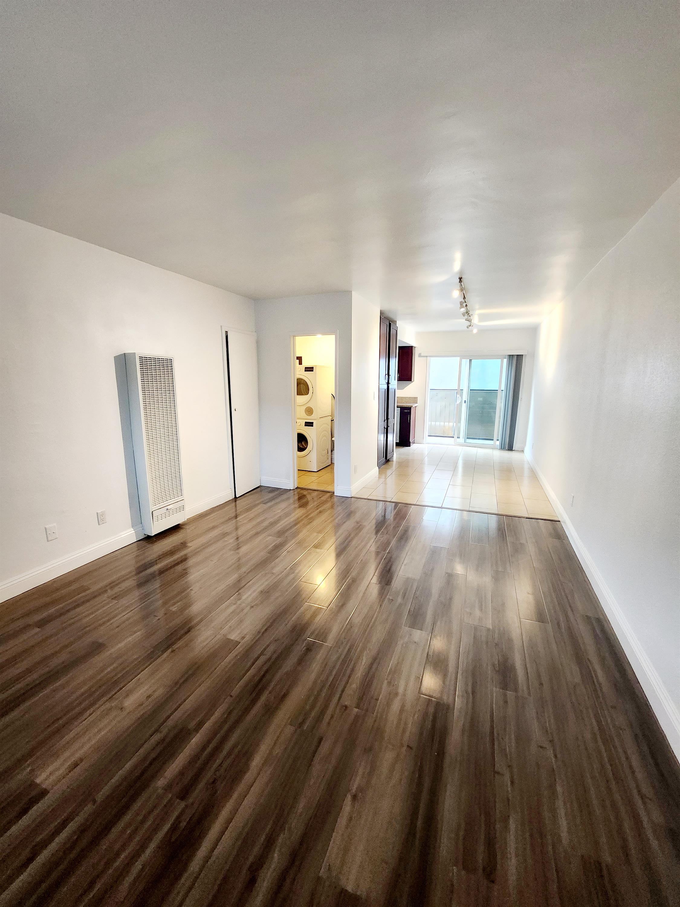 3853 Prospect Avenue - 7